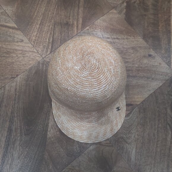 CHANEL raffia newsboy cap   size L (58) New - Picture 1 of 4